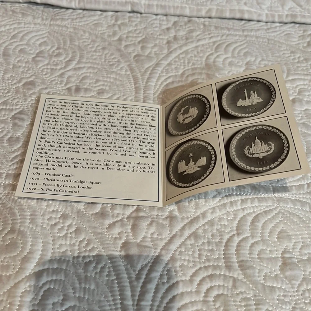 Wedgwood 1972‎ Christmas plate